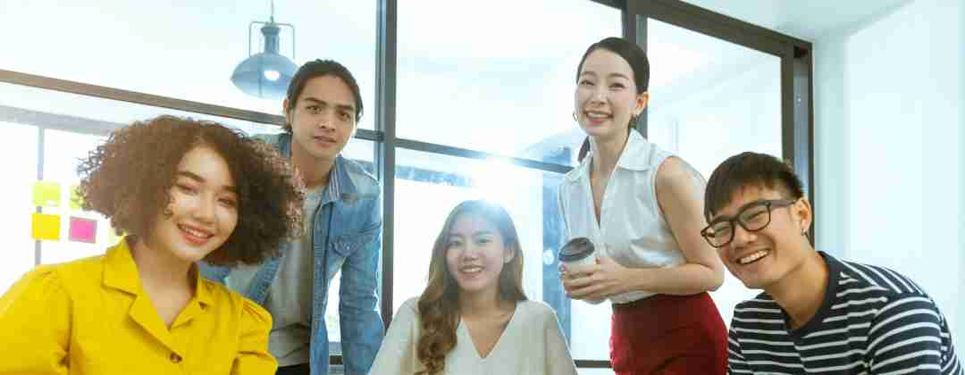 与全球最佳雇主  918.COM光电<br>
一起探索未来职涯可能